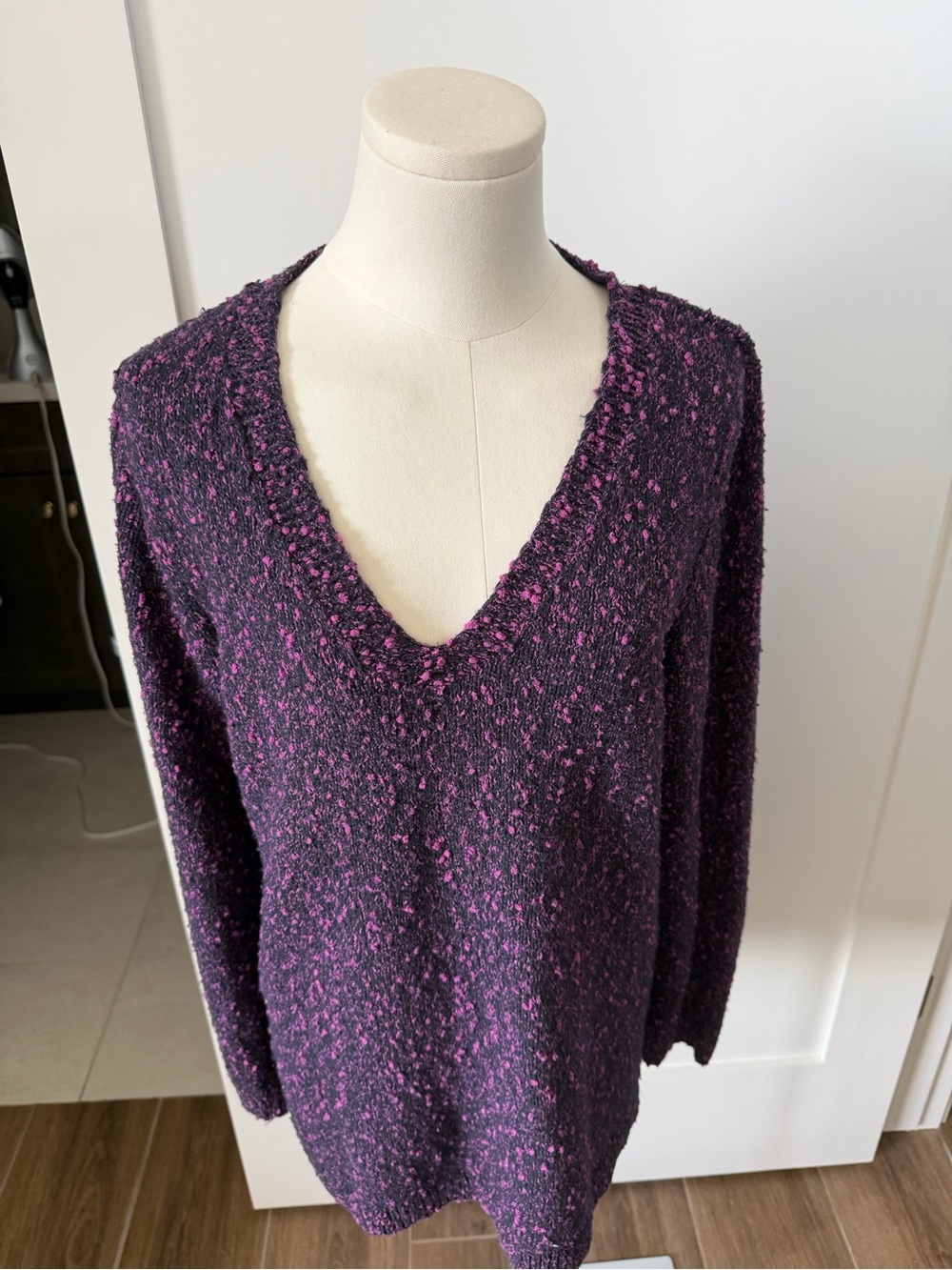 J Jill V-Neck Bouclé Pullover Sweater in Purple Pink
